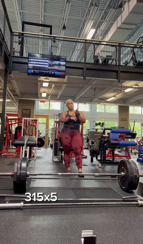 Queen R actress image