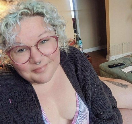 queergreer420 pornstar erotic pic