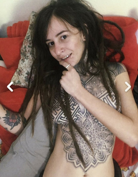 Lola Freak perfect actress archive