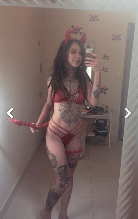 Lola Freak adult actress image