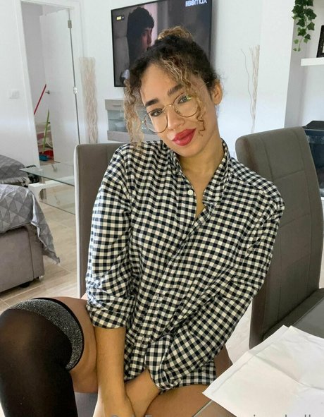 shorts onlyfans hot xxx image