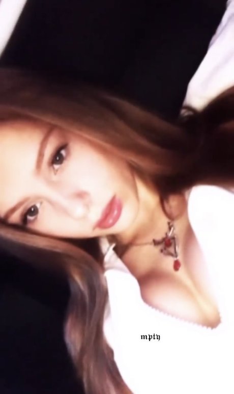 Trinitysdc nude pornstar images