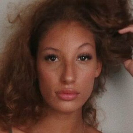 Malia Hope model nice photo