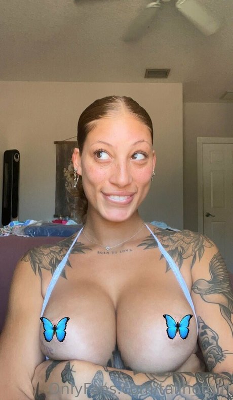 Malia Hope star galleries