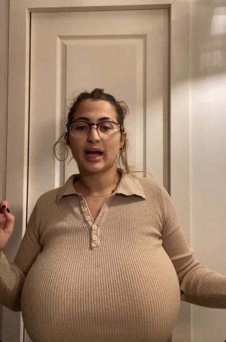 Lili M adult model image