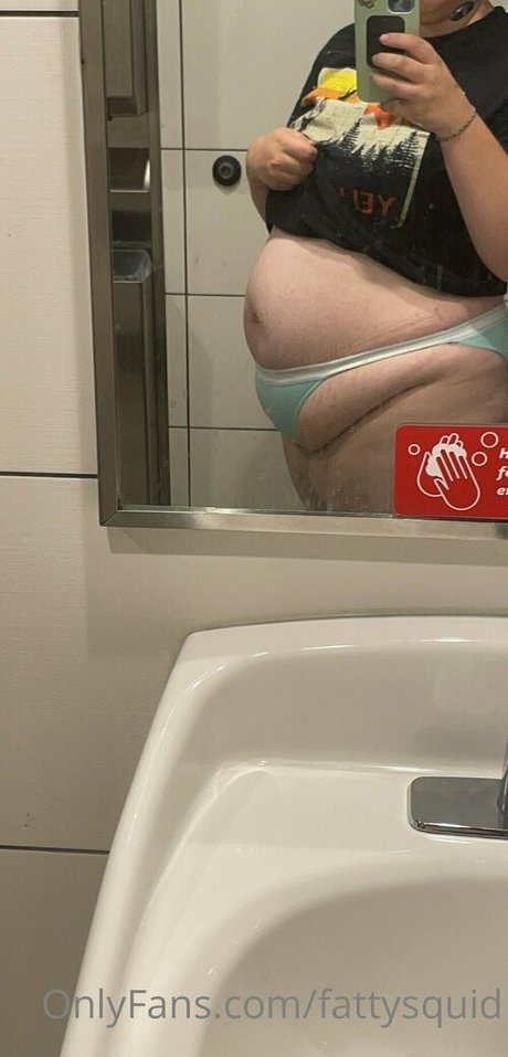 gluttonoussquid pornstar naked image