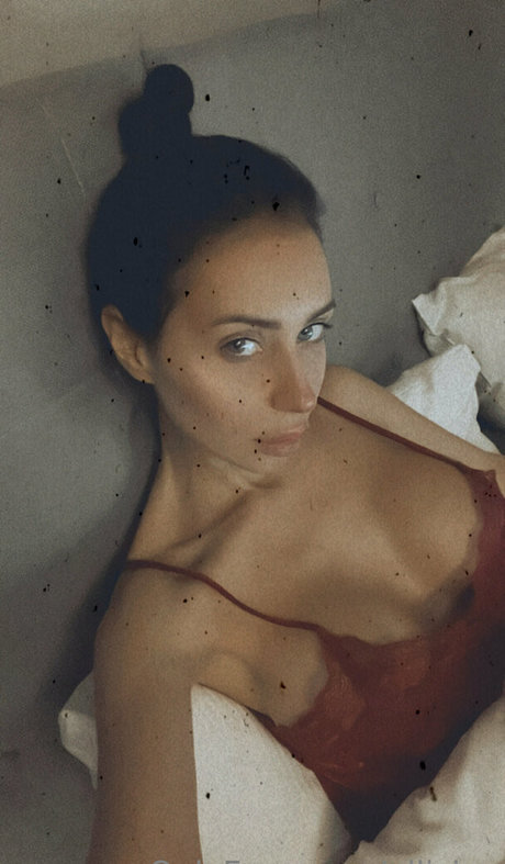 alliciya high quality model galleries