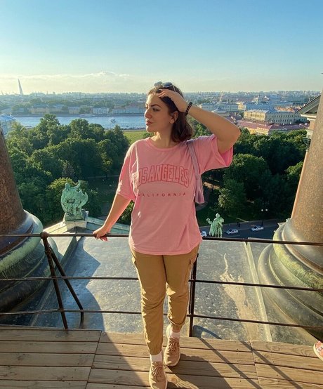 Sasha Shtern model art pics