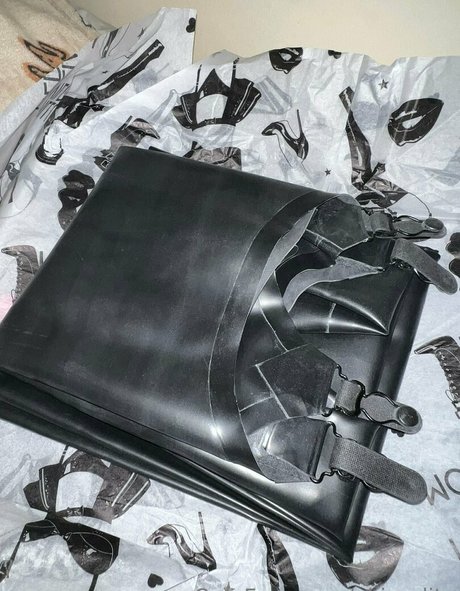 akiraalita nude star pictures