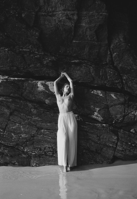 Heloisa Vecchio model free pic