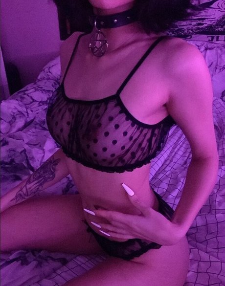 Asttaroth star erotic photos