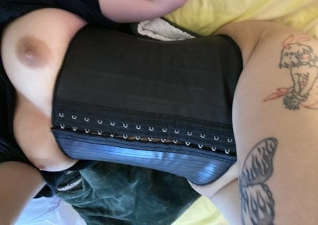 mommystrawberry pretty pornstar pics