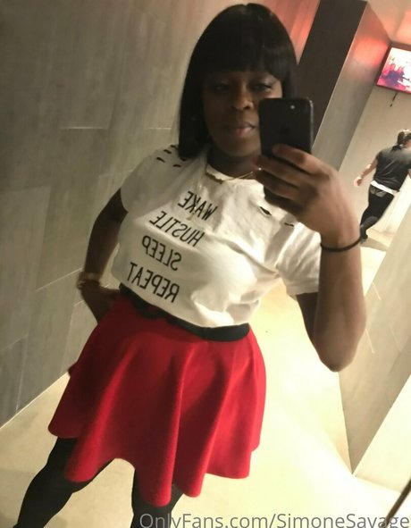 simonesavage hot pornstar pic