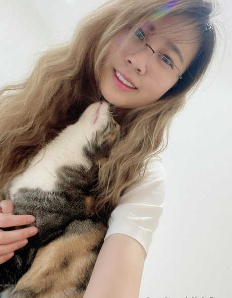 mitsukibbfree model pretty images