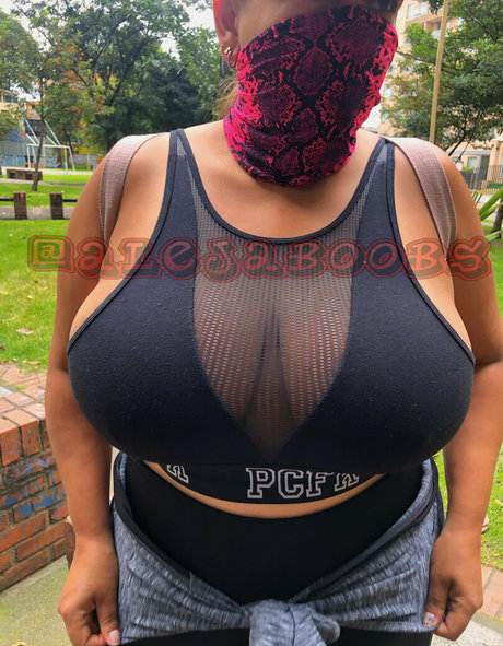 alejaboobs_ model high quality pics