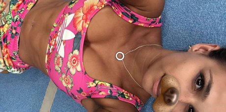 Jade Barbosa model art pictures