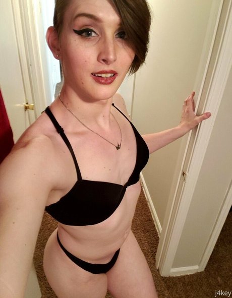 veroticajae pornographic actress photos