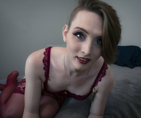 veroticajae pretty actress gallery