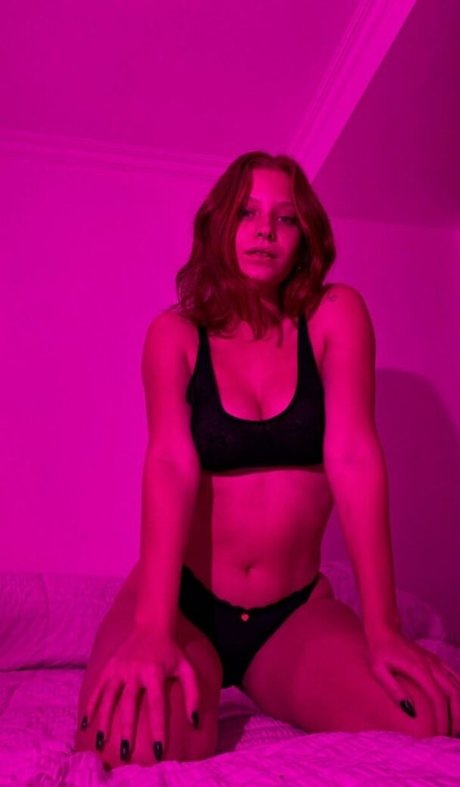 Victoria Biocca star perfect pics