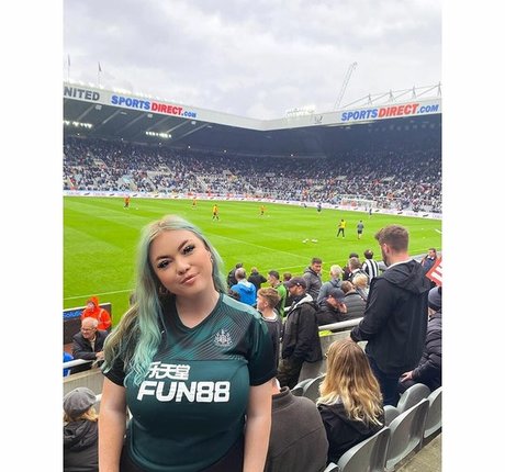 Kendall Rowan top actress gallery