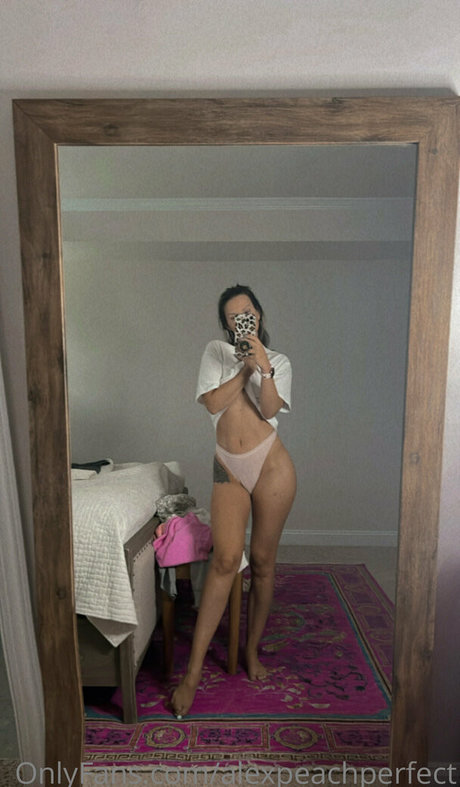 alexpeachperfect pornstar exclusive pic