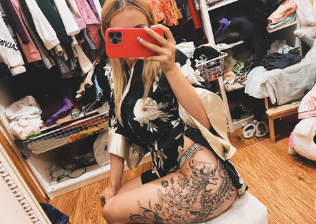 Modestal top star picture