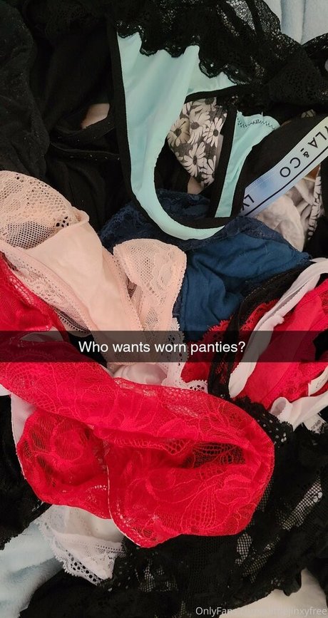 ariajinxfree adult actress gallery