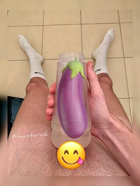 masterukfree star sexy pictures