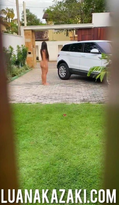 kazakiluana star nude image