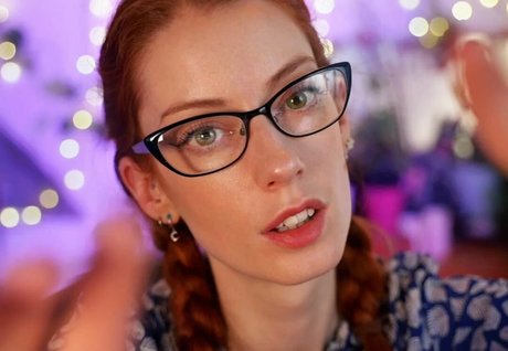 Miss Chloe ASMR sexy star gallery