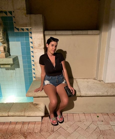 Lizzy Rae beautiful pornstar images