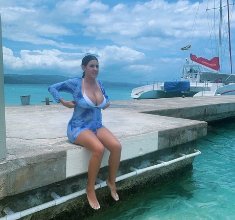 Lizzy Rae sexy model images