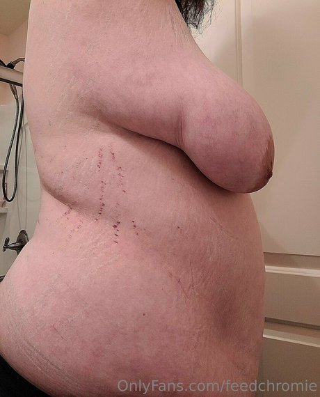 feedchromie pretty pornstar picture