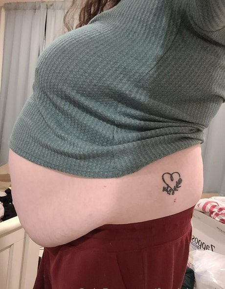 feedchromie hot model pic