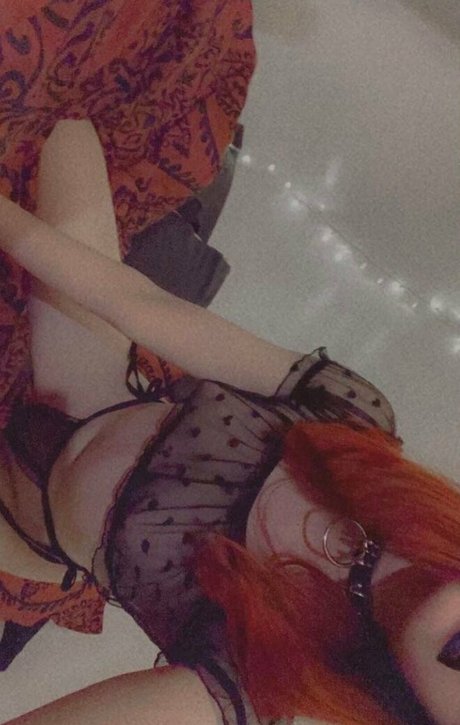 em h0rr0r sex model image