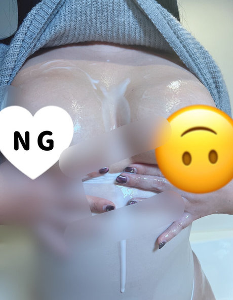 black hair milf onlyfans sexy nude images