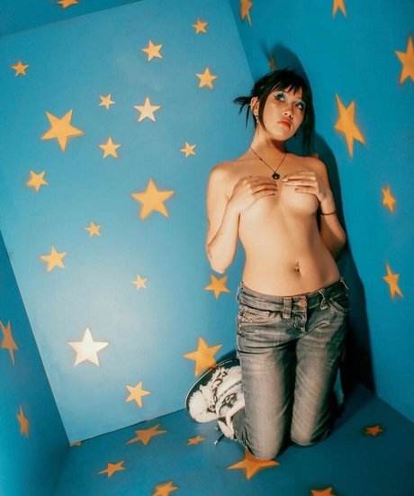 Beabadoobee star pretty galleries