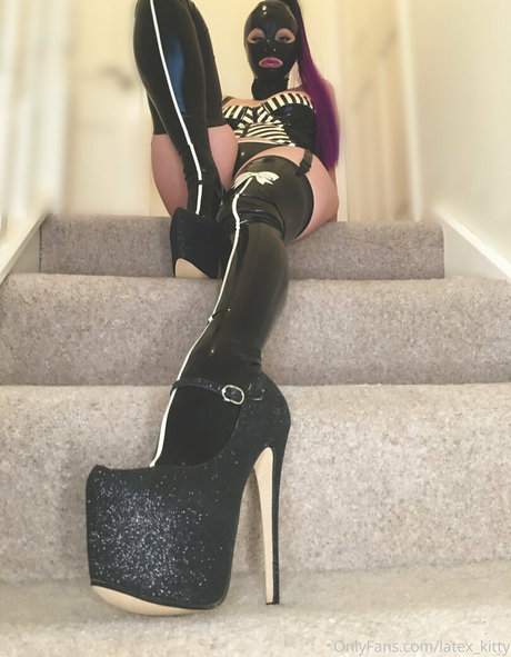 latex kitty star naked archive