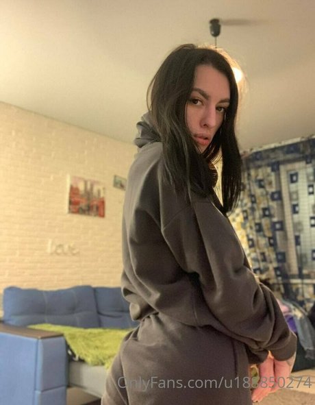 mikki likki star hot photos