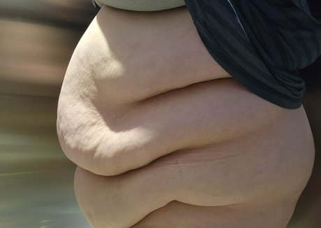 chubbytulip model pretty img