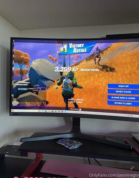 jasminegtv exclusive star photos