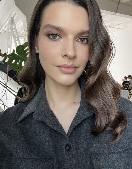 Sasha Zotova perfect pornstar img