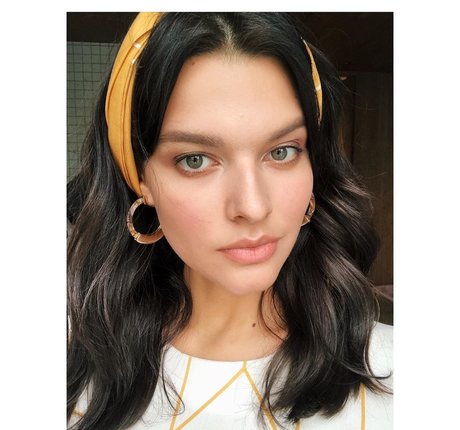 Sasha Zotova naked star image