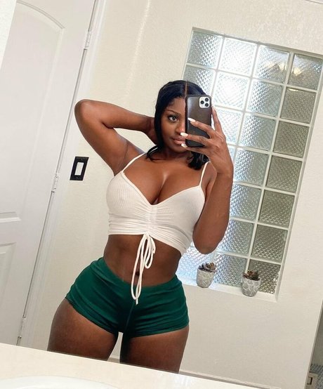 Babeth Lando beautiful model galleries