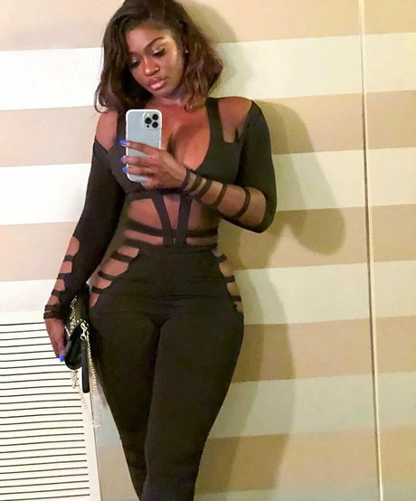 Babeth Lando sex pornstar pic