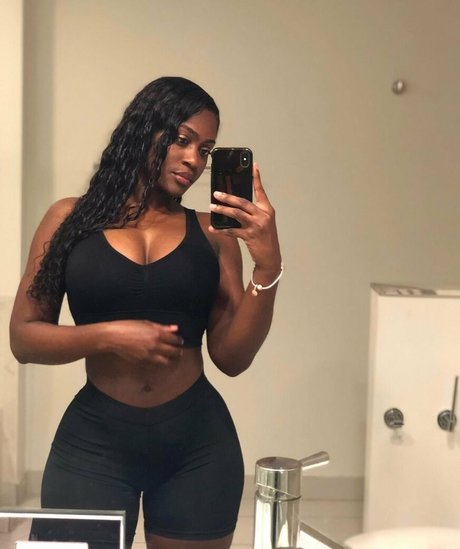 Babeth Lando hd actress image