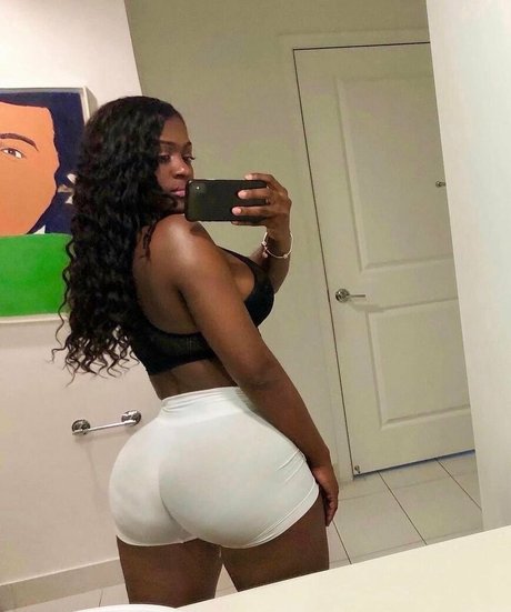 Babeth Lando free actress photo