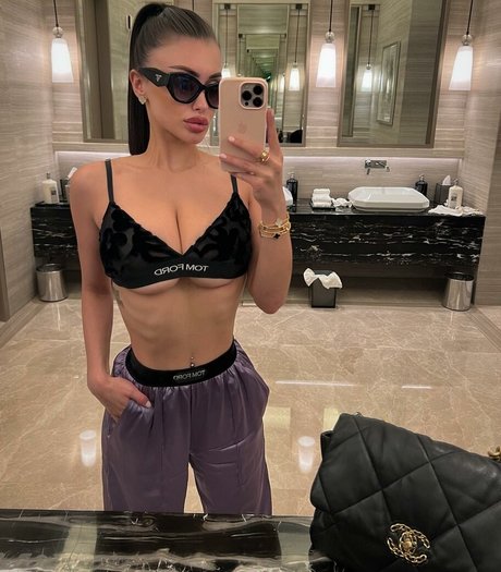 Lucrezia De Lellis pornstar high quality galleries