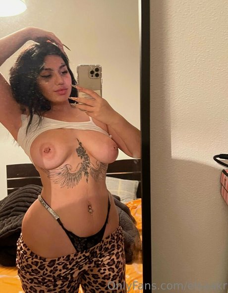 elsaakr model exclusive photos