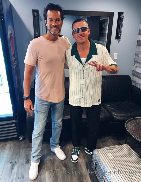 kenzieandroman star top images